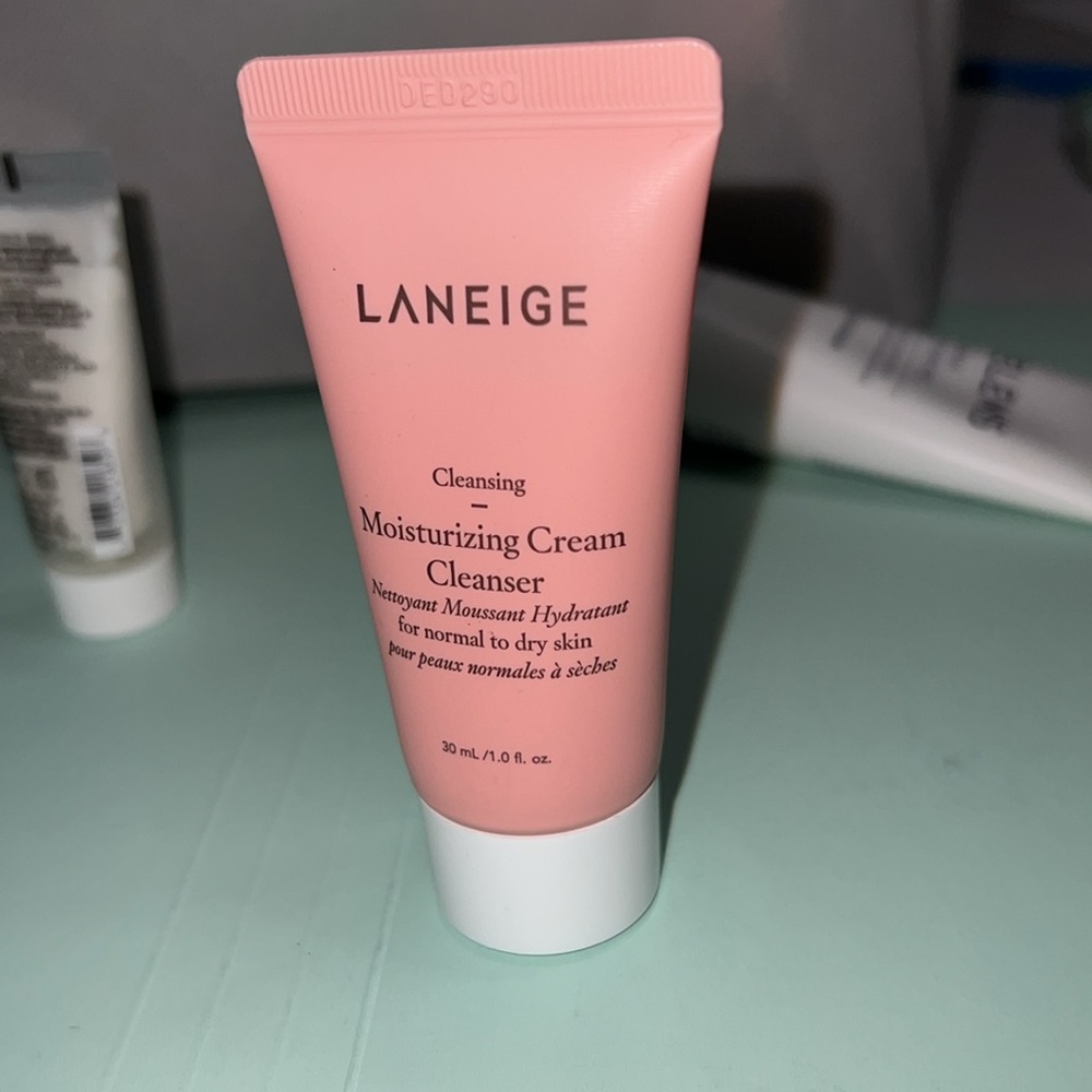 LAST CALL!  Cream Bundle NWT - Picture 6 of 8